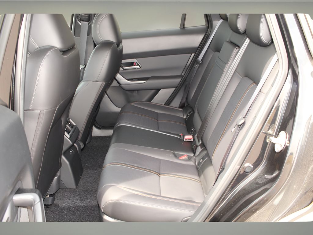 2025 Mazda CX-50 Premium photo 11