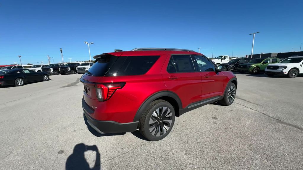 2026 Ford Explorer Platinum photo 2