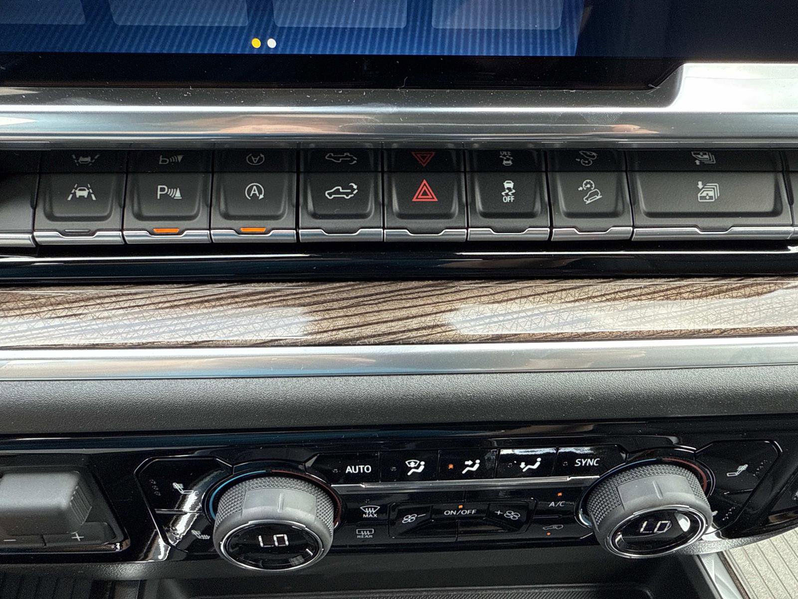 2026 Chevrolet Silverado 1500 RST photo 24