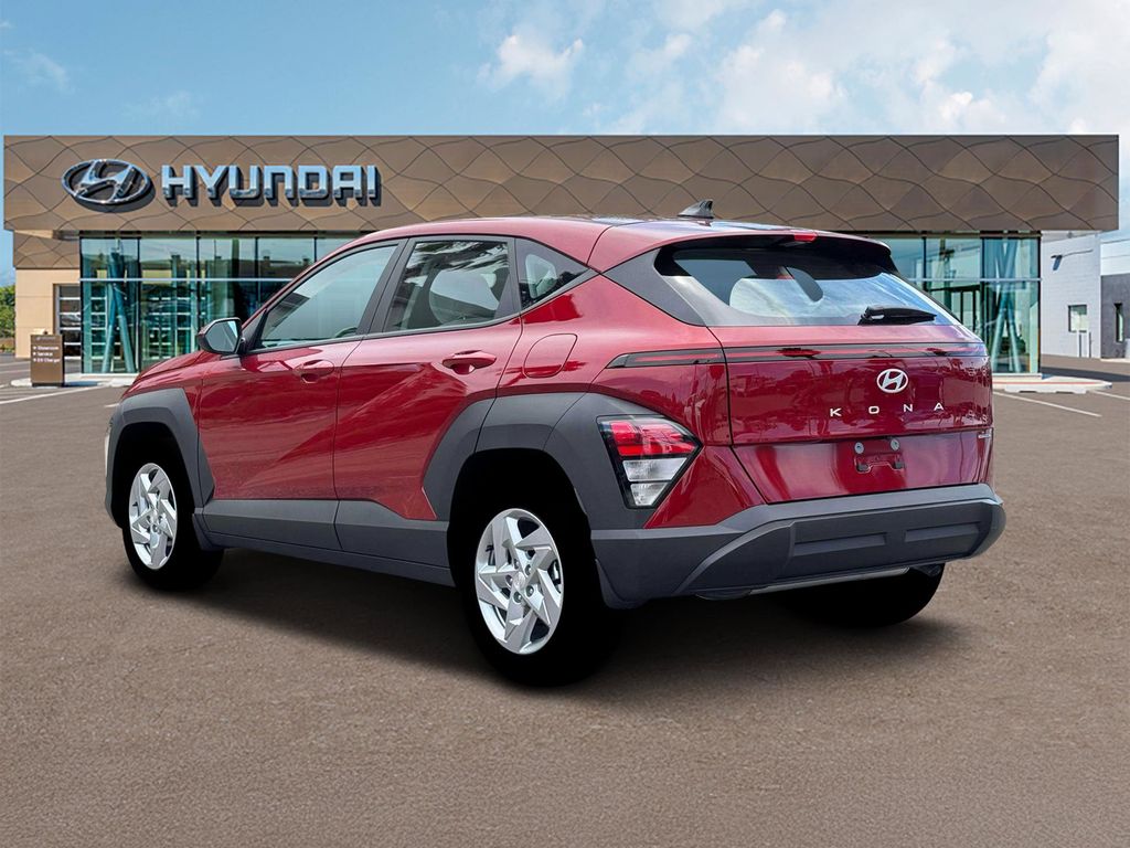2026 Hyundai Kona SE photo 2
