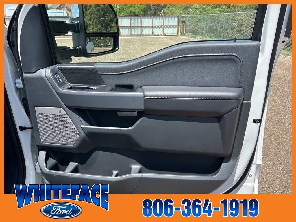 2025 Ford F-150 Lariat photo 38