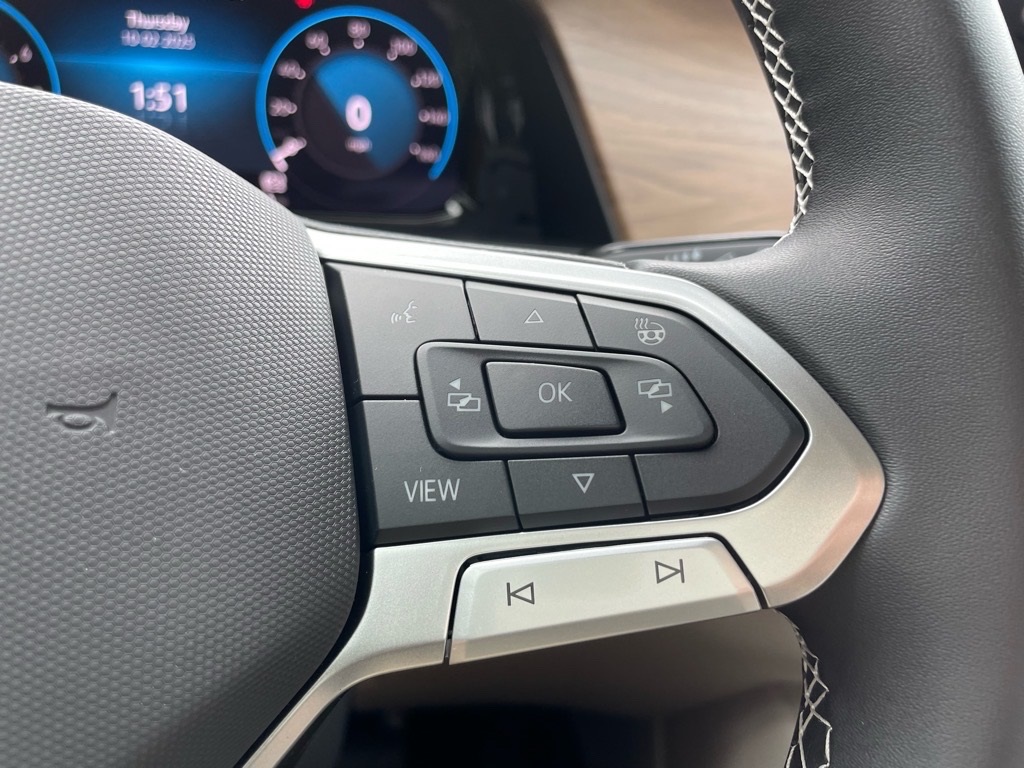 2026 Volkswagen Atlas SE photo 4