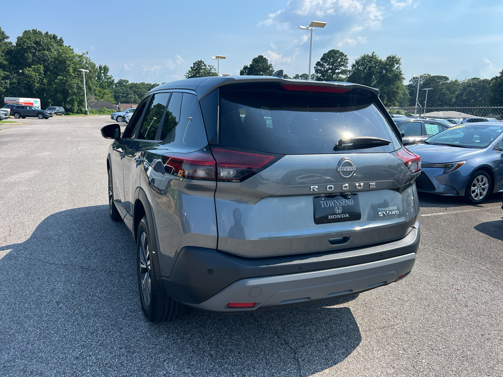 2023 Nissan Rogue SV photo 3