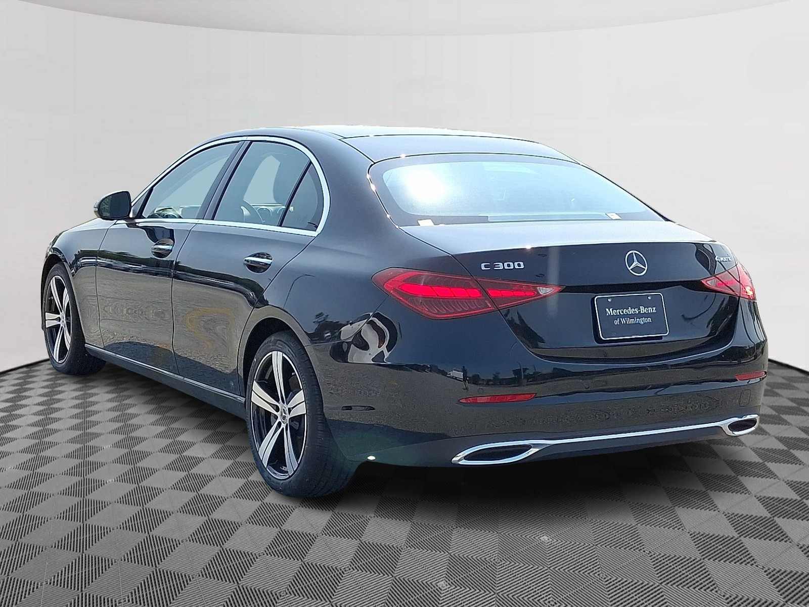 2025 Mercedes Benz C 300 4MATIC photo 4
