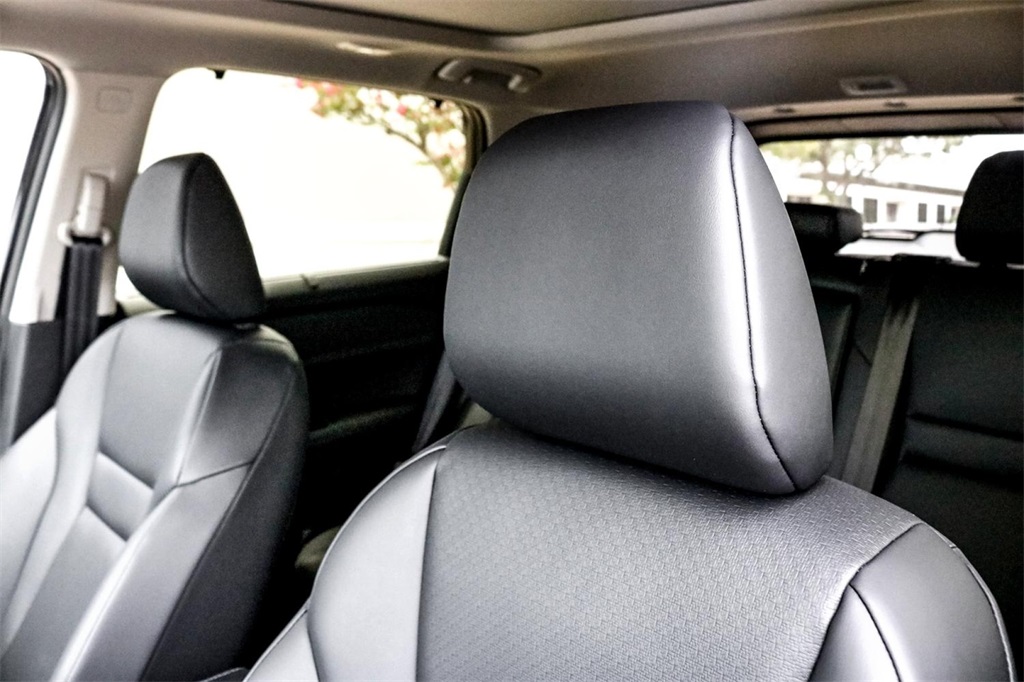 2025 Nissan Rogue SV photo 10