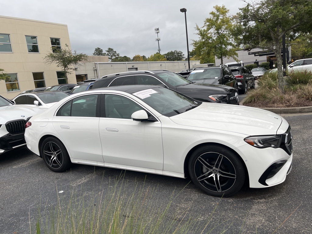 2024 Mercedes Benz E 350 4MATIC Sedan photo 4
