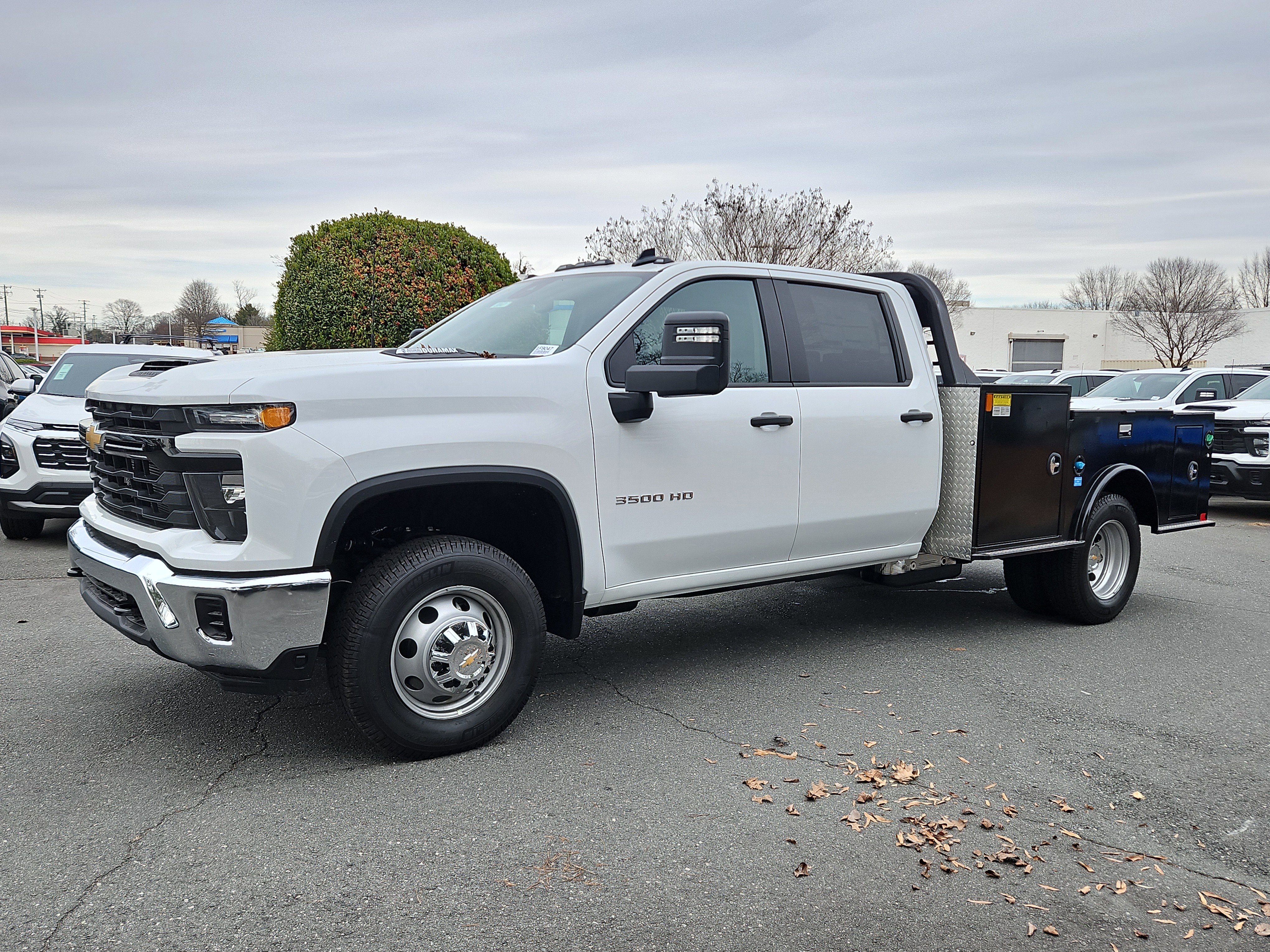 2025 Chevrolet Silverado 3500HD Work Truck's photo