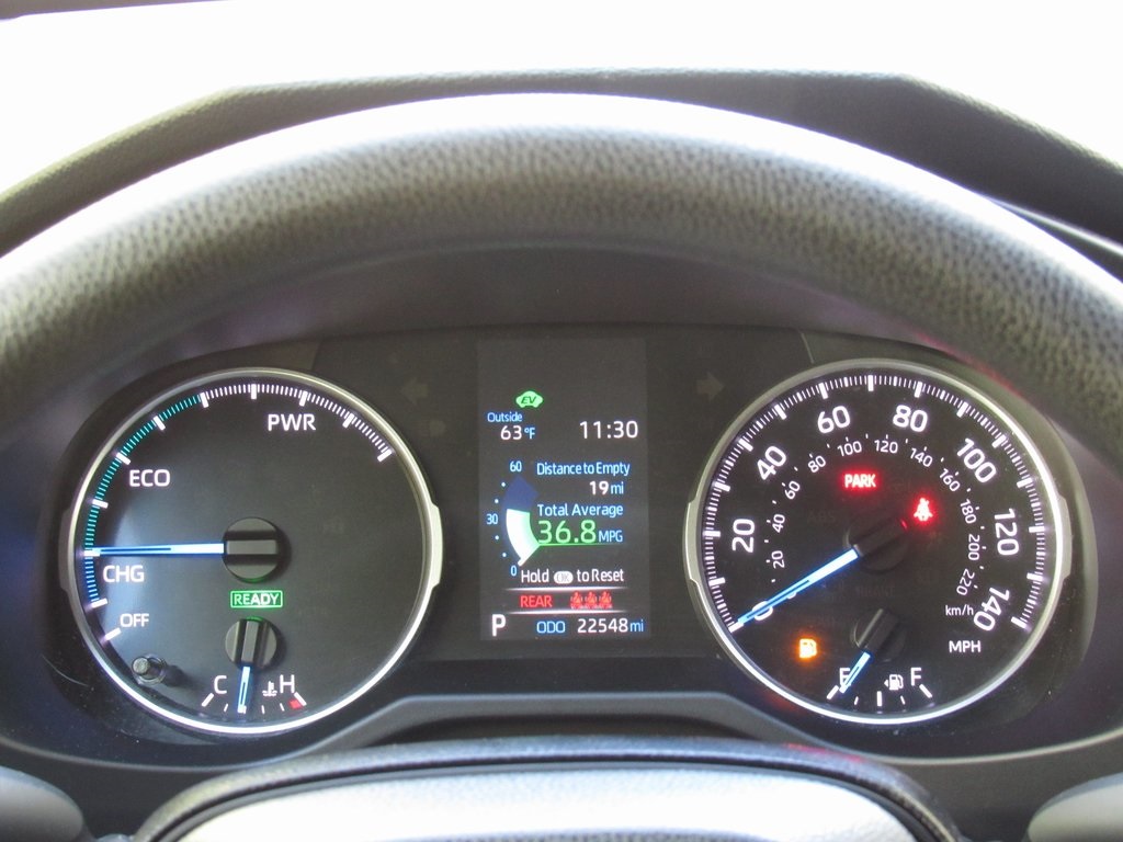 2021 Toyota RAV4 Hybrid LE photo 21
