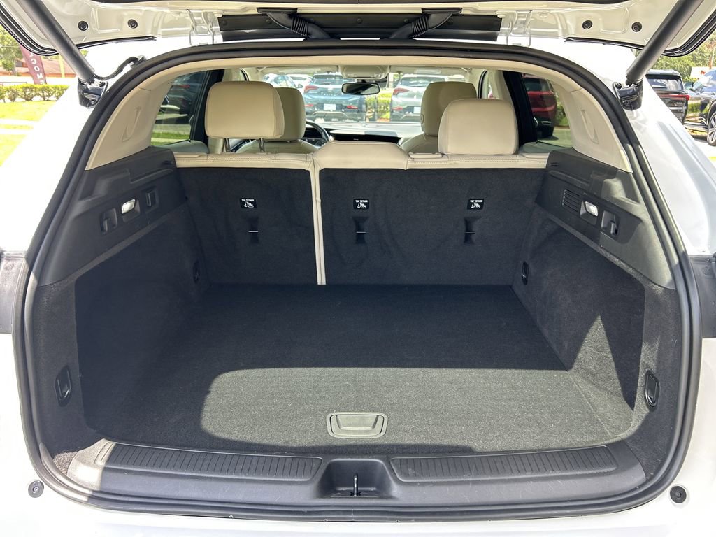 2022 Buick Envision Essence photo 11