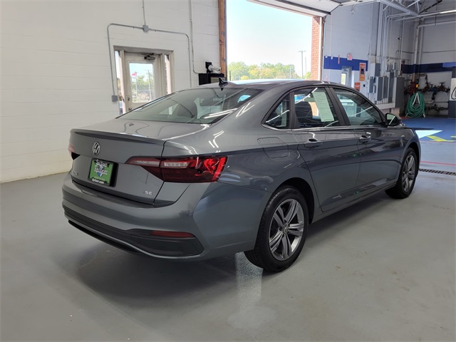 2023 Volkswagen Jetta 1.5T SE photo 3