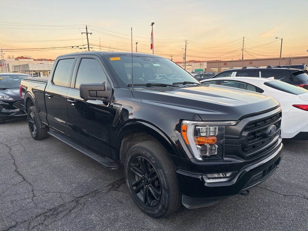 2022 Ford F-150 XLT's photo
