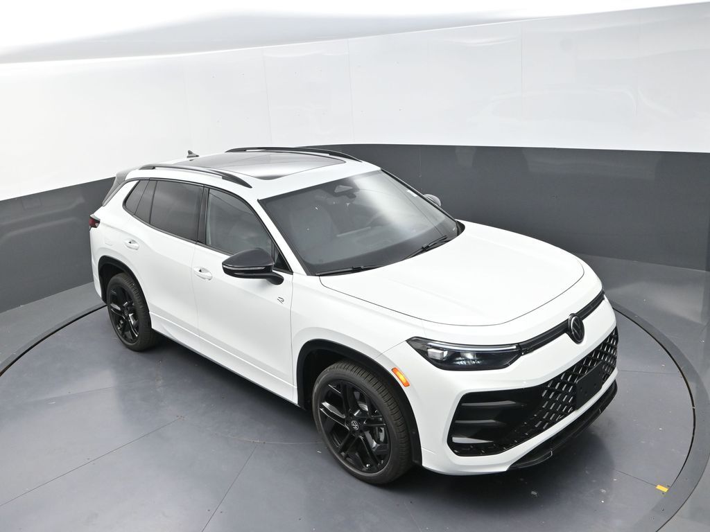 2025 Volkswagen Tiguan SE R-Line Black photo 8