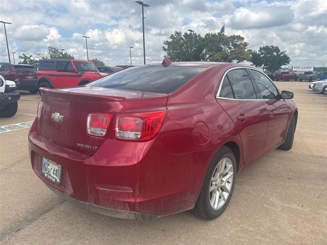 2014 Chevrolet Malibu 1LT photo 2