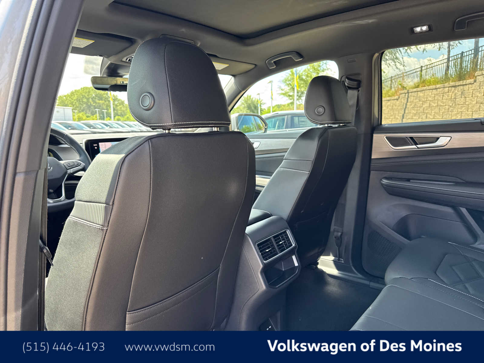 2026 Volkswagen Atlas Cross Sport SE Technology photo 13