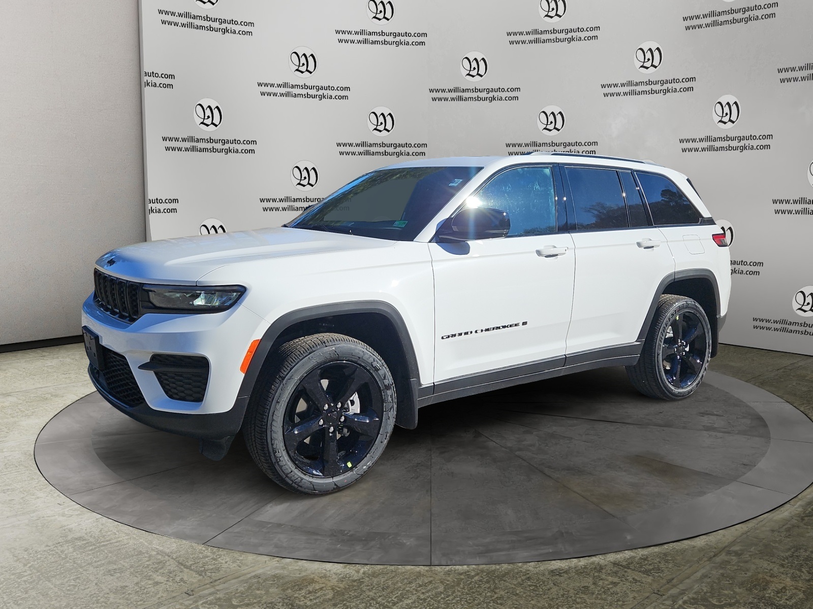 2025 Jeep Grand Cherokee Altitude's photo