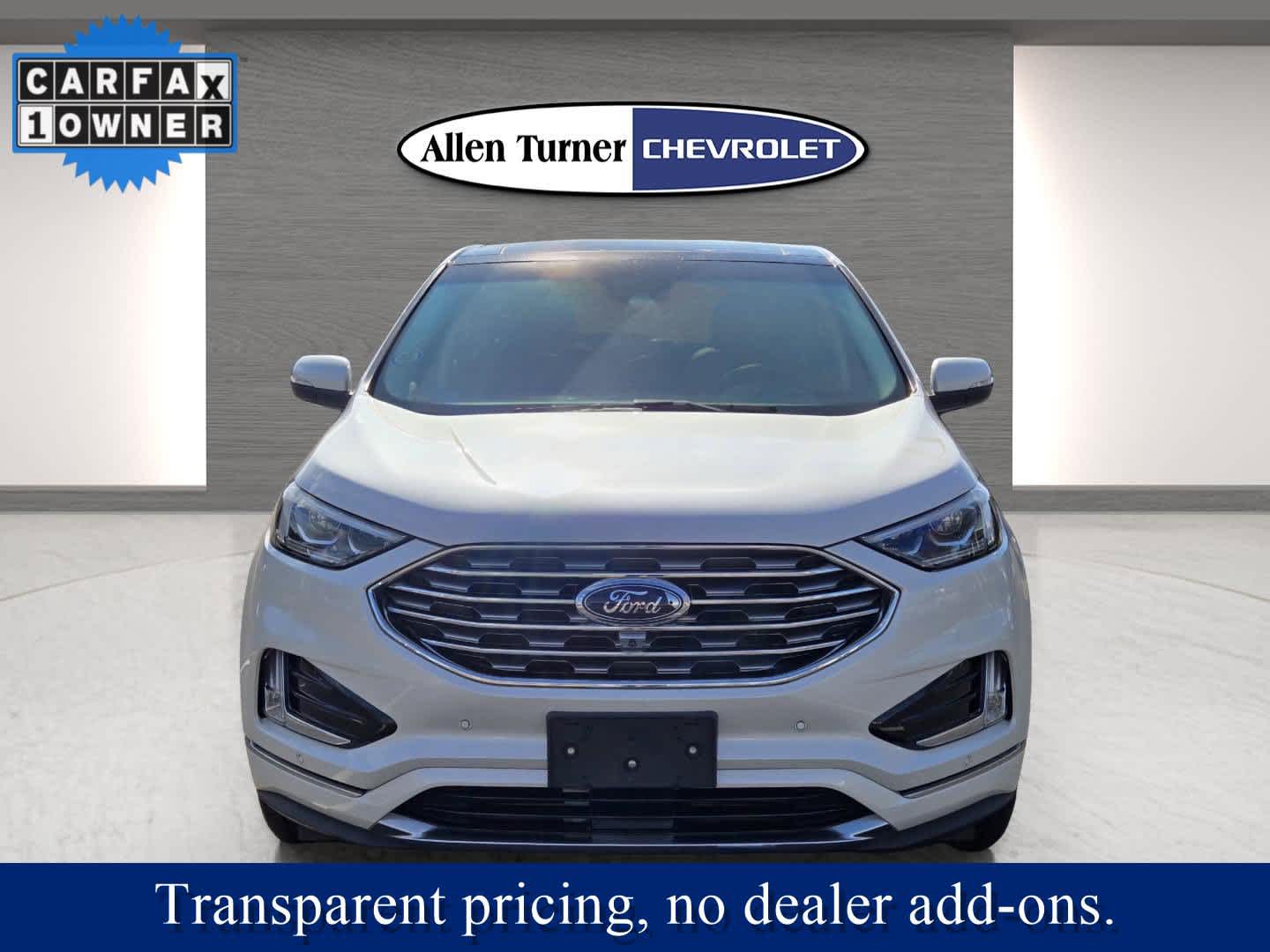 2019 Ford Edge Titanium photo 4