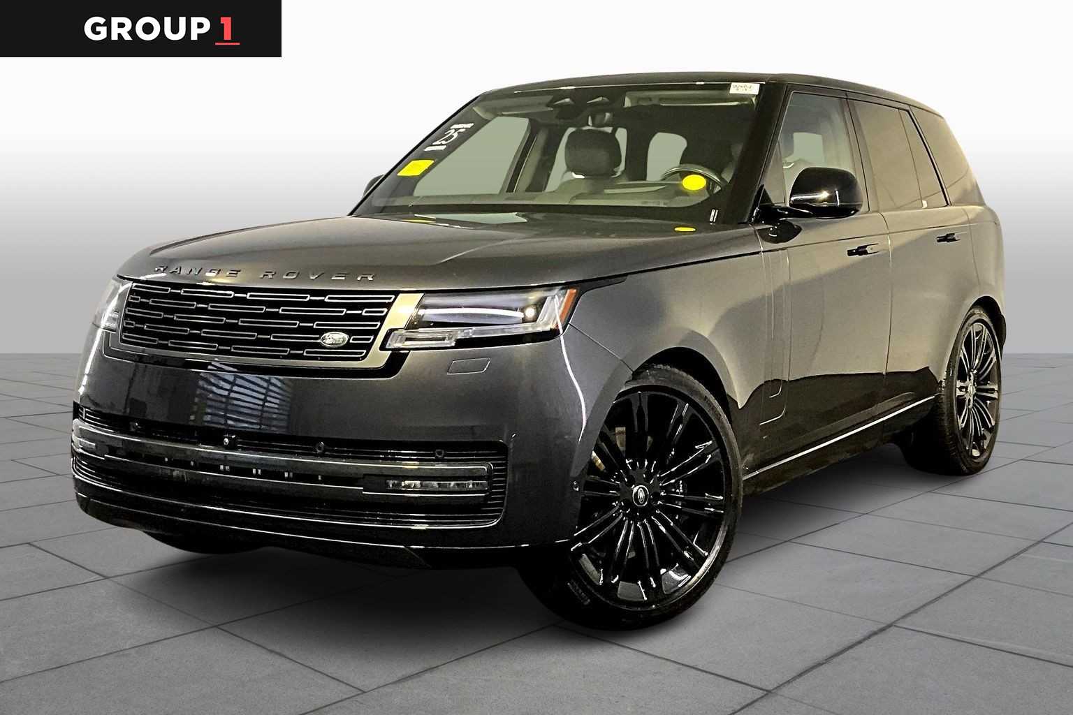 2025 Land Rover Range Rover SE's photo