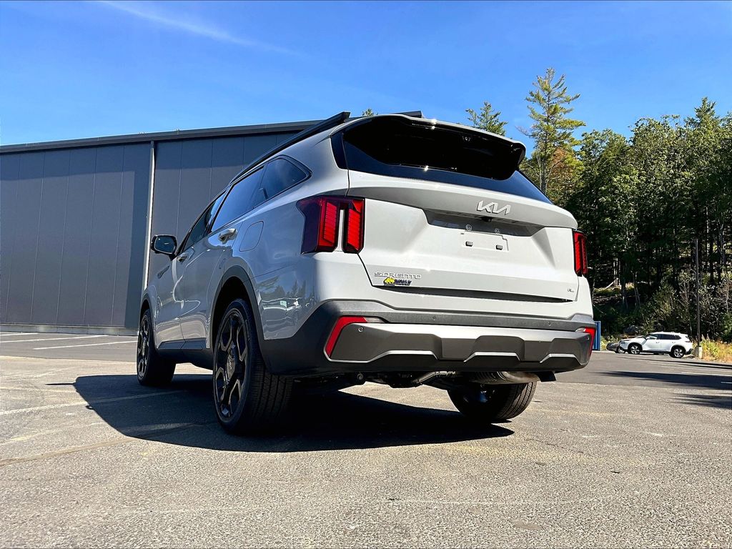 2024 Kia Sorento X-Line SX Prestige photo 3