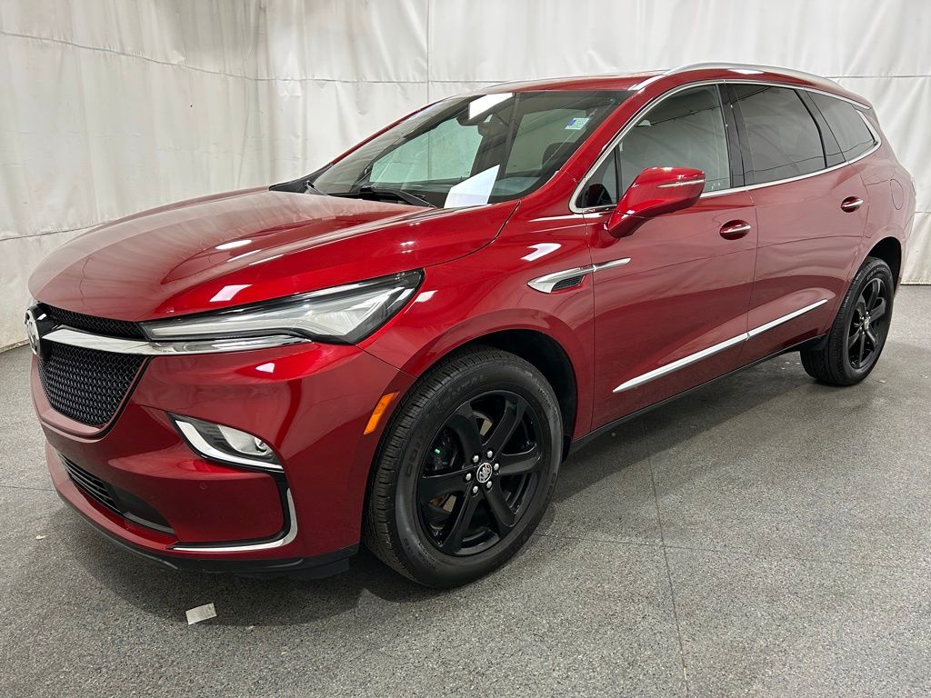 2023 Buick Enclave Essence photo 3