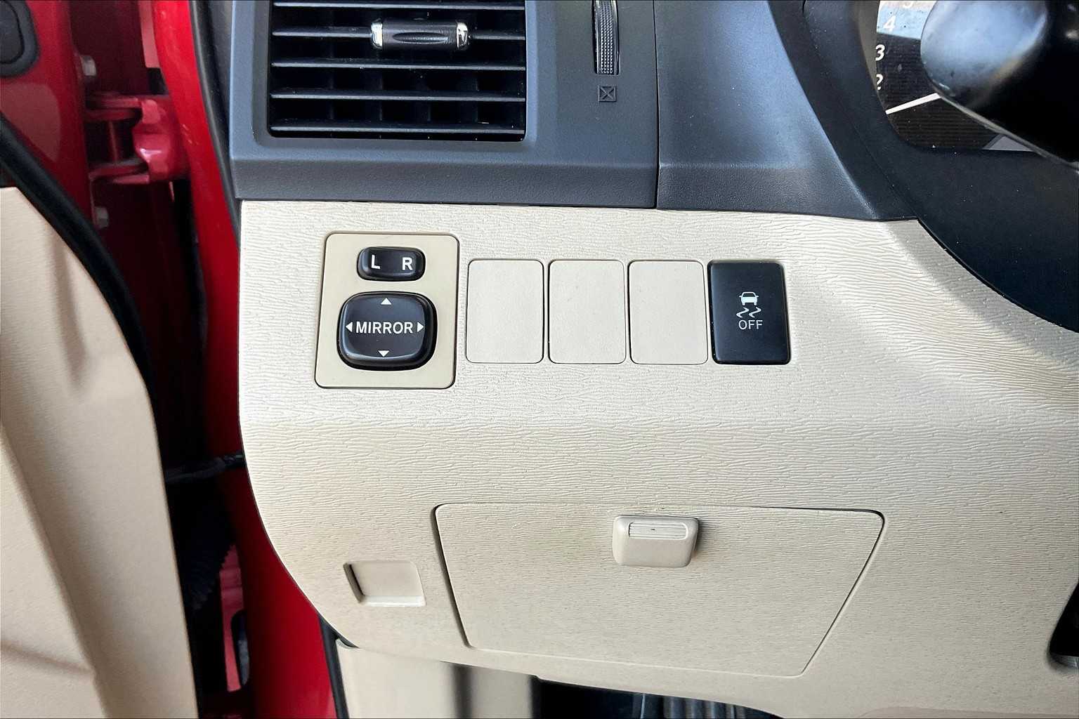 2010 Toyota Venza photo 29