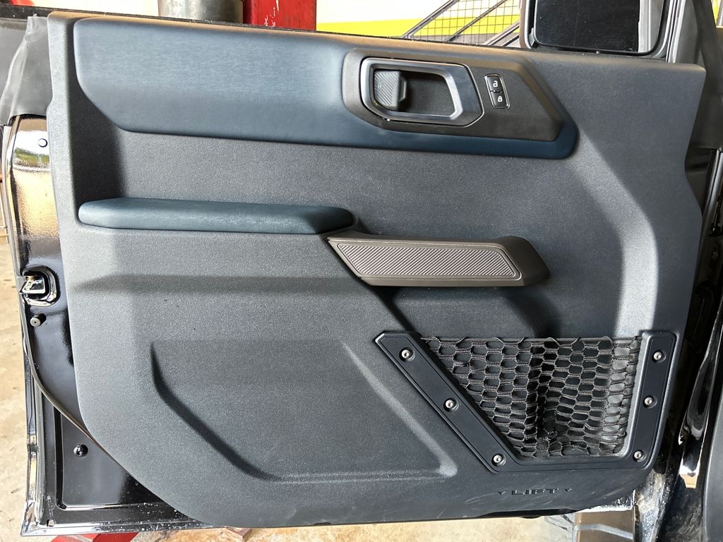 2021 Ford Bronco Outer Banks photo 6