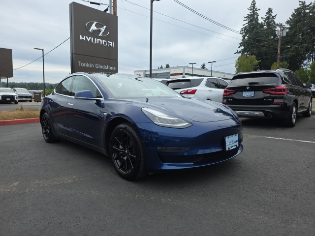 Used 2018 Tesla Model 3 Long Range Dual Motor with VIN 5YJ3E1EB5JF054184 for sale in Gladstone, OR