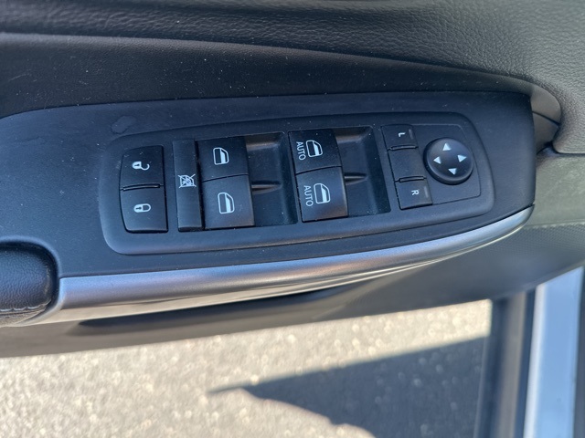 2020 Jeep Cherokee Limited photo 7