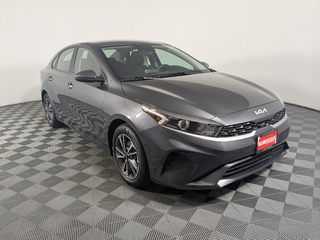 2024 Kia Forte LXS's photo