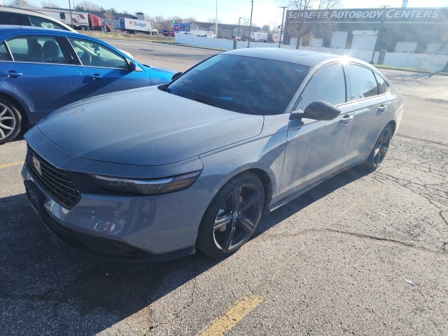 2023 Honda Accord Hybrid Sport-L's photo
