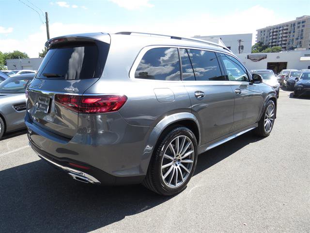 2025 Mercedes Benz GLS 450 4MATIC photo 2