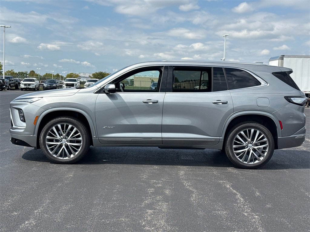 2026 Buick Enclave Avenir photo 3