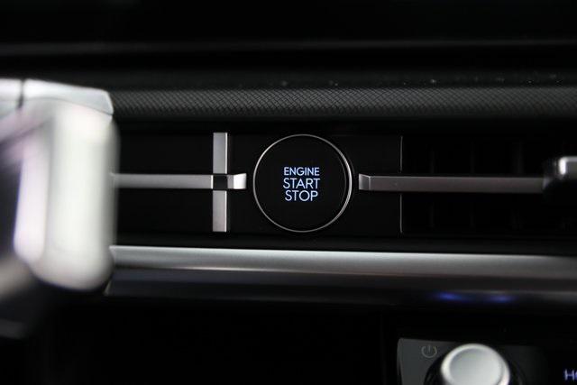 2026 Hyundai Santa Fe SE photo 10