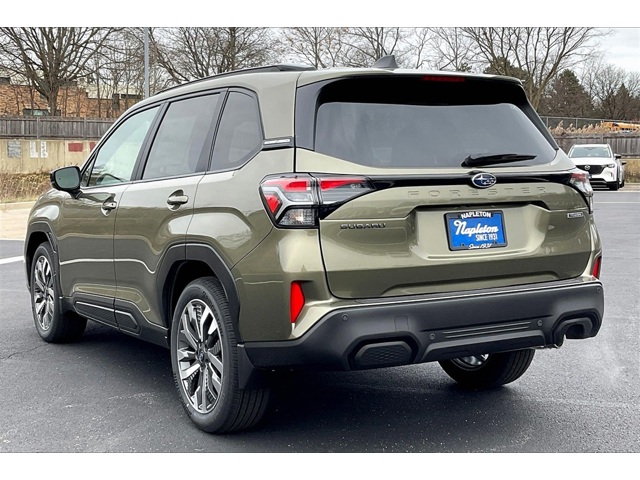 2025 Subaru Forester Touring photo 15