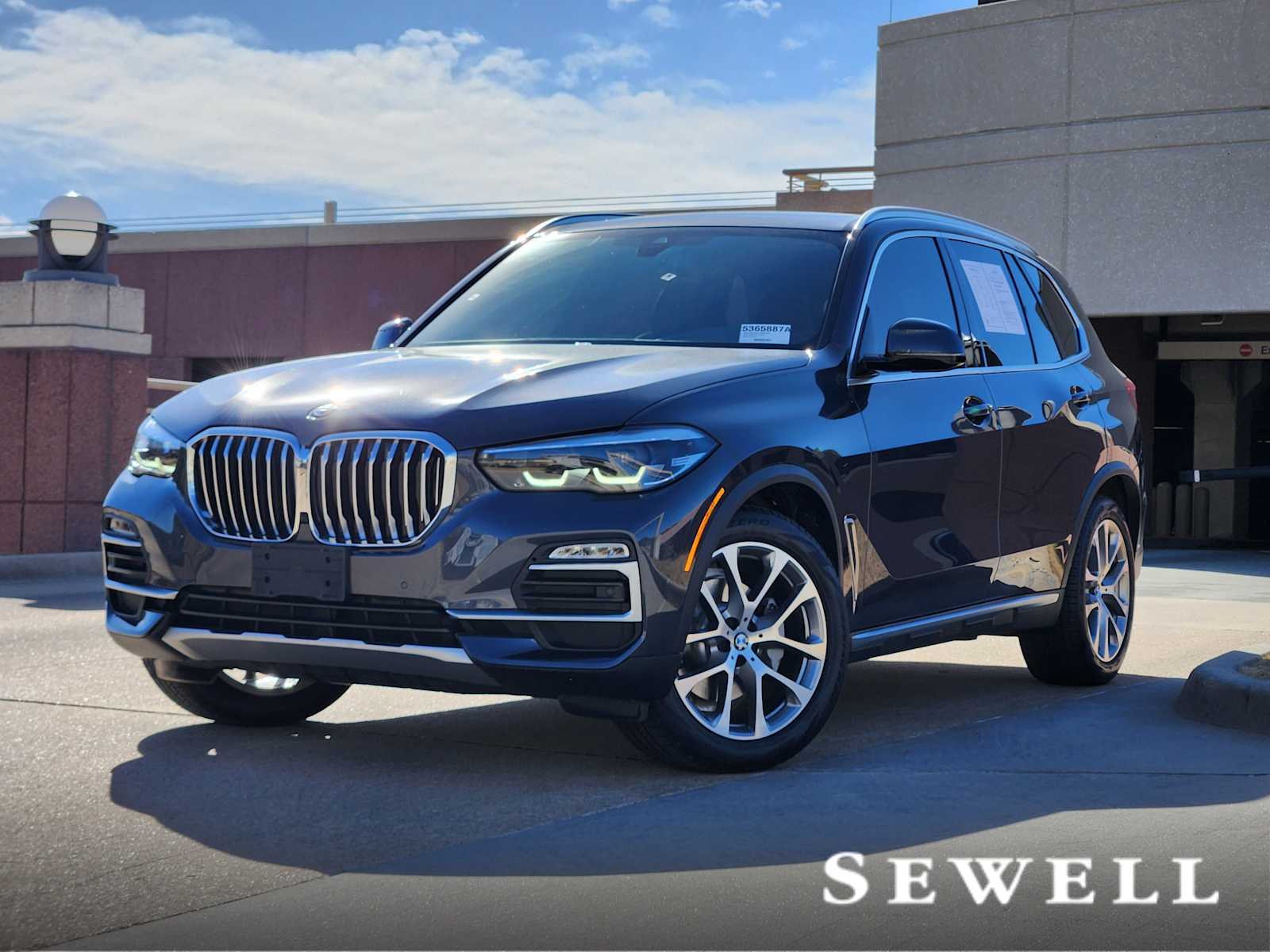 2020 BMW X5 40i's photo