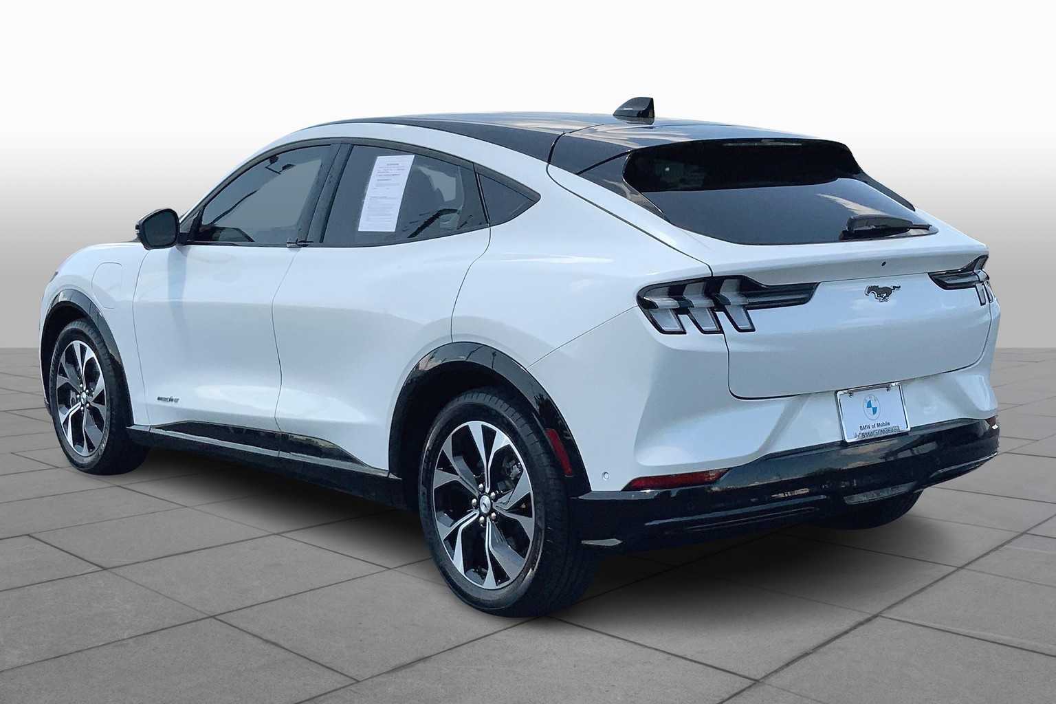 2023 Ford Mustang Mach-E Premium photo 9