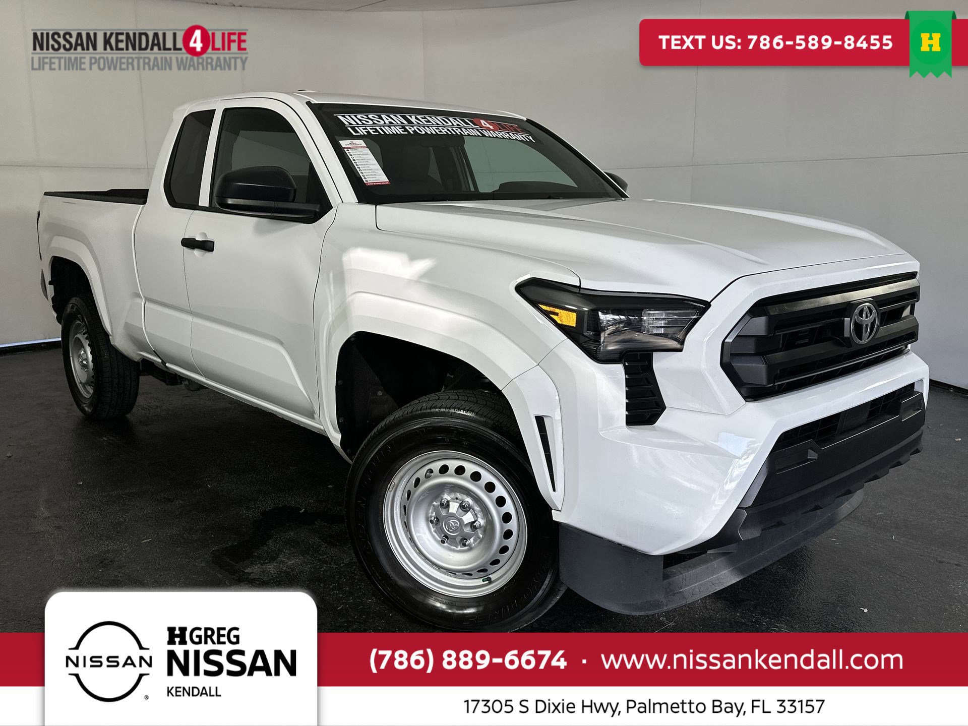 2025 Toyota Tacoma SR's photo