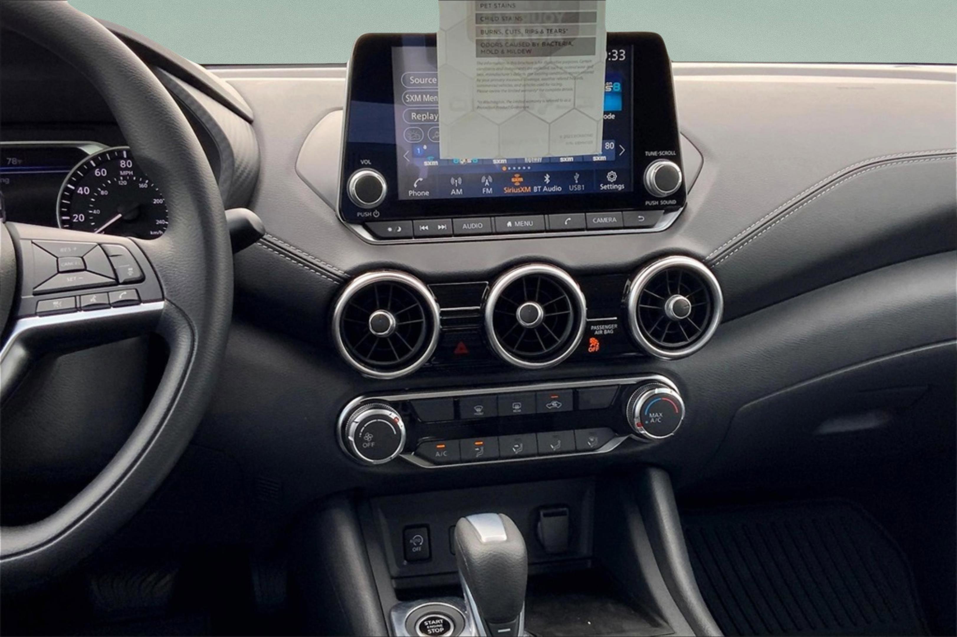 2025 Nissan Sentra SV photo 7