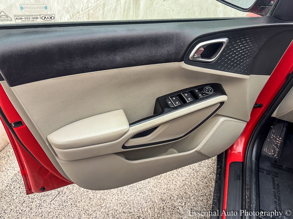 2022 KIA SOUL - Image 20