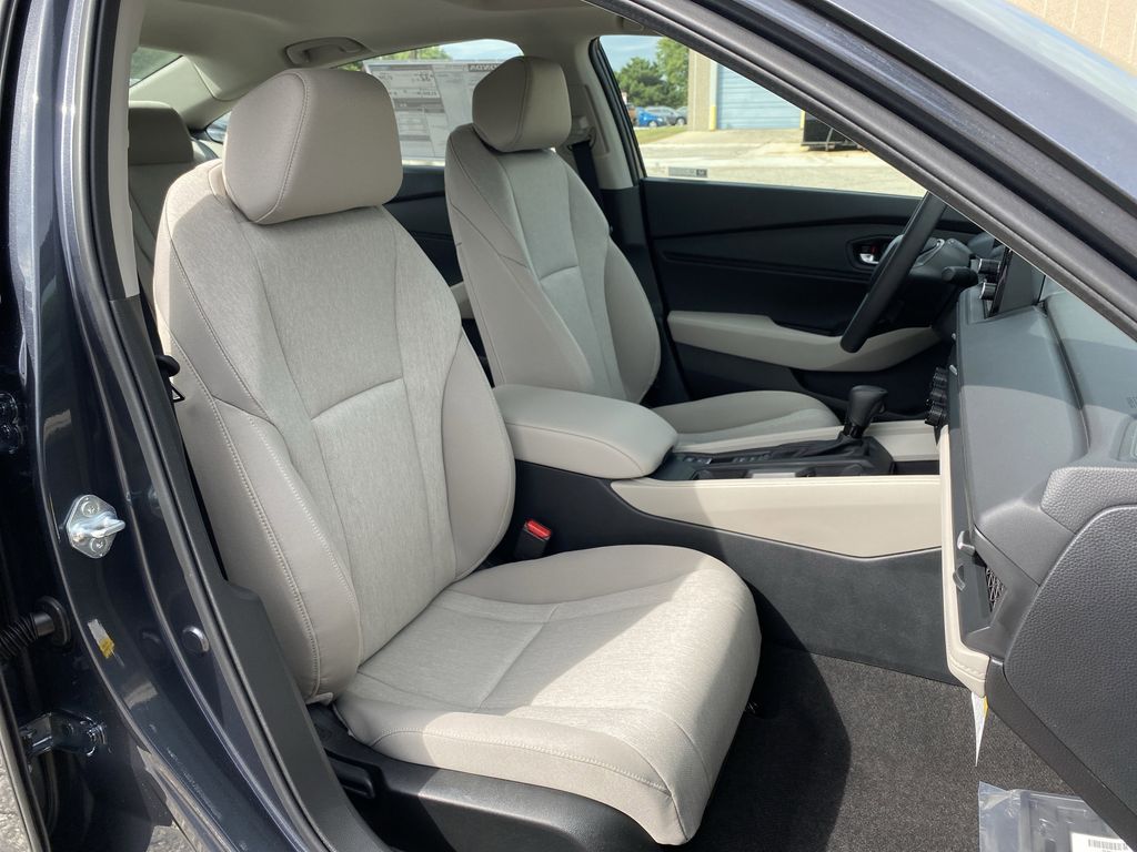 2025 Honda Accord SE photo 28