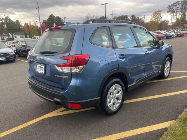 2023 Subaru Forester Base photo 4
