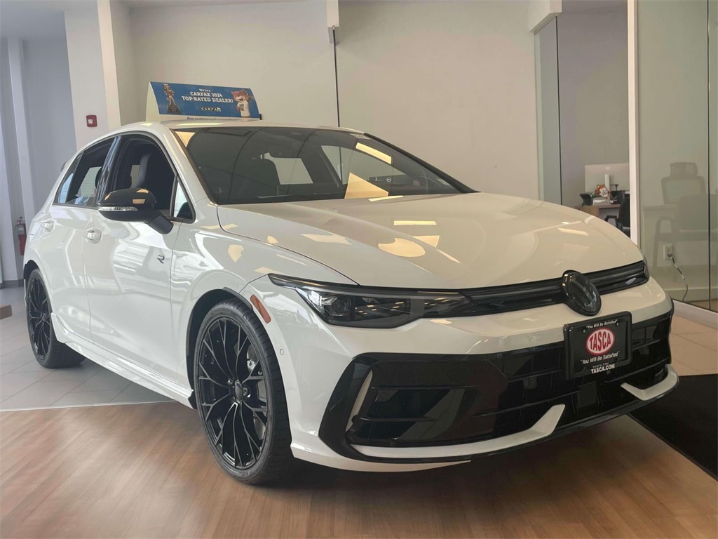 2025 Volkswagen Golf R R's photo