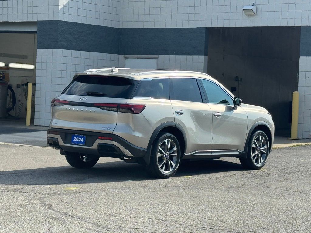2024 Infiniti QX60 Luxe AWD photo 2