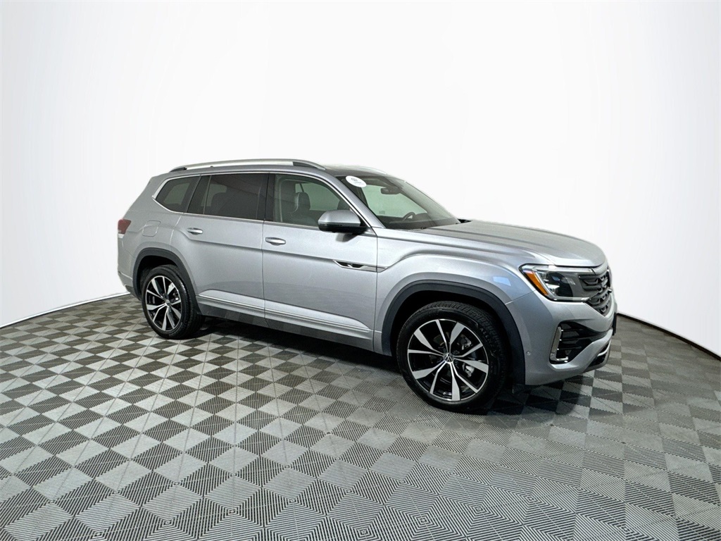 2024 Volkswagen Atlas SEL Premium R-Line photo 5