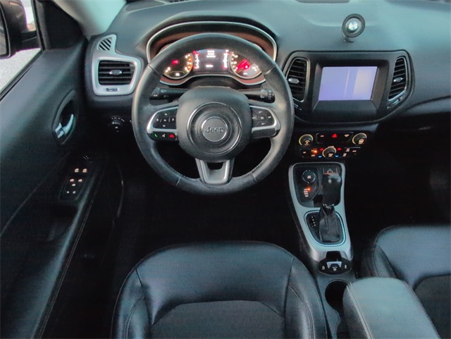 2017 Jeep Compass Latitude photo 9