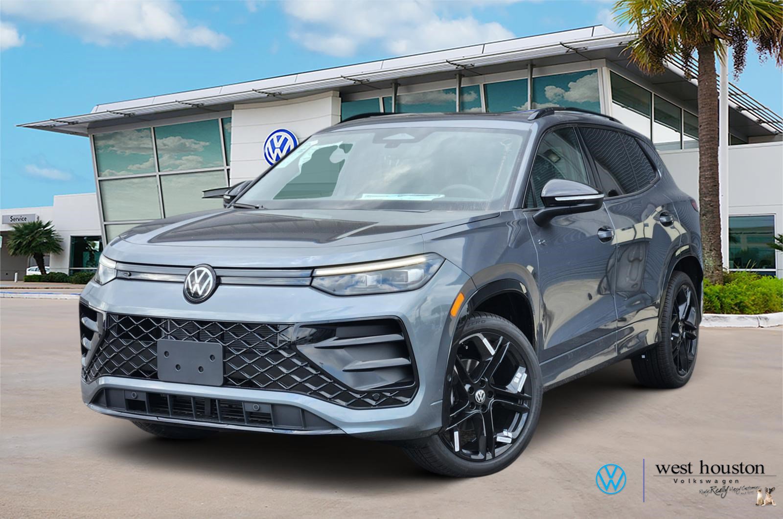 2026 Volkswagen Tiguan SE R-Line Black's photo