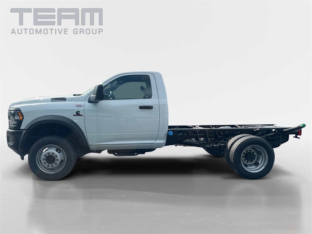 2024 Ram 5500 Tradesman photo 4