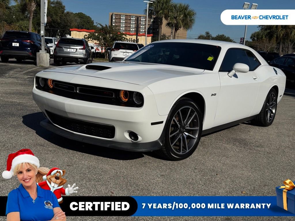 2023 Dodge Challenger R/T's photo