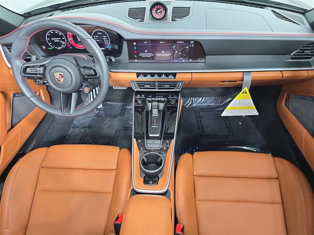 2026 Porsche 911 4 GTS photo 13