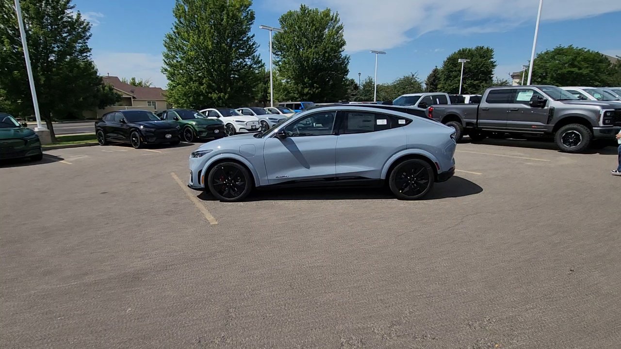 2025 Ford Mustang Mach-E GT photo 2