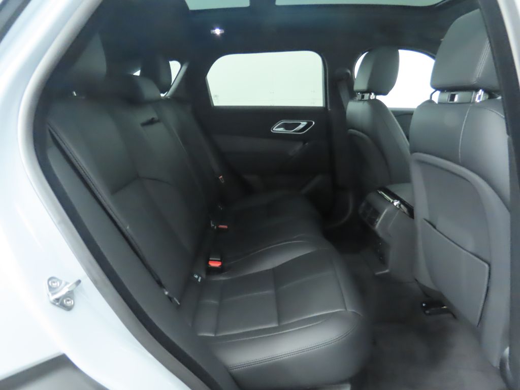 2025 Land Rover Range Rover Velar SE photo 21